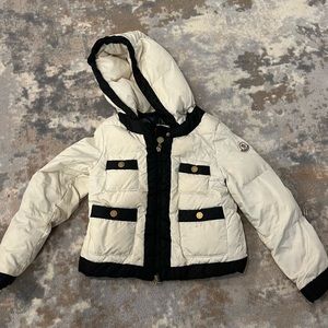 Moncler kid puffer white and black